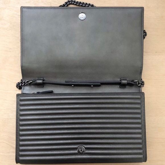 Saint Laurent Monogram Quilted Wallet On Chain - Picture 7 of 12